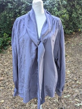 BAACAL Silk Pussybow Blouse Size B (US 14-16) Lavender Purple Tie Neck Luxury